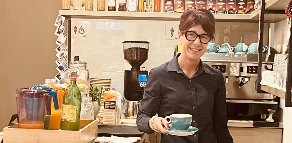 Chiara con caffè